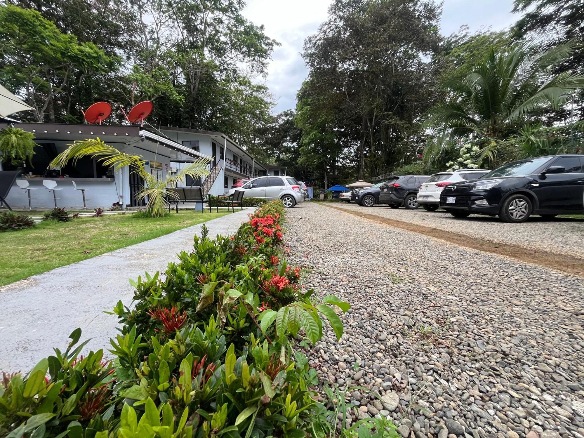 Hotel Azul Coral Cahuita Eksteriør billede